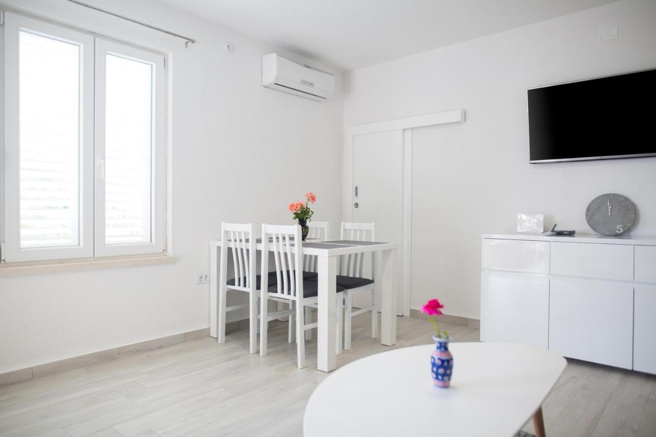 Serious Job Apartment ドゥブロブニク エクステリア 写真